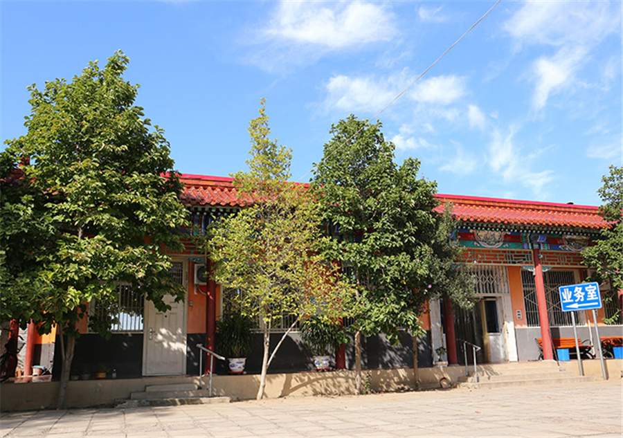 成都昌平秦城公墓卧龙寺公墓怎么样？价格贵吗？